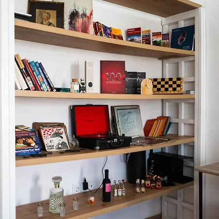 Spacious And Bright 2bdr In The Old Town *