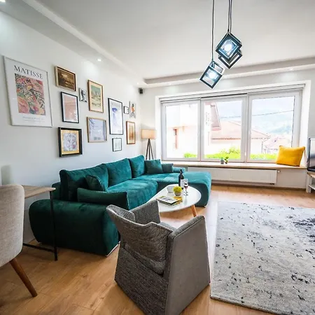 Spacious And Bright 2bdr In The Old Town * Сараево