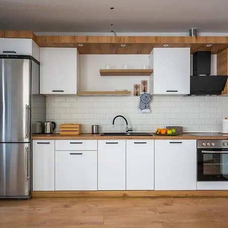Spacious And Bright 2bdr In The Old Town Daire *