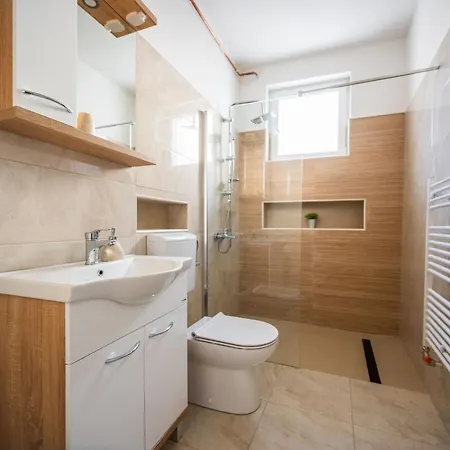 Spacious And Bright 2bdr In The Old Town *