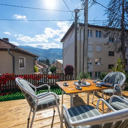 Spacious And Bright 2bdr In The Old Town