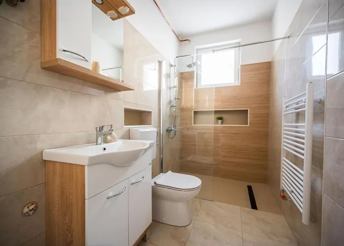 Spacious And Bright 2bdr In The Old Town *